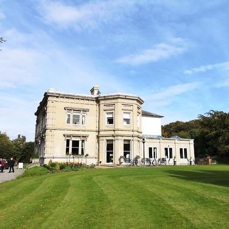 Cleatham Hall Manton  外观 照片