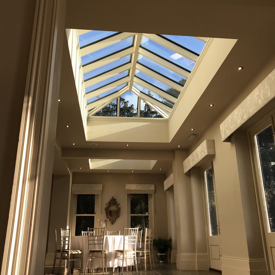 Cleatham Hall Manton  外观 照片